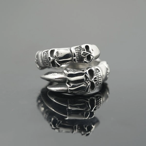 Retro punk dragon claw skull ring made of vintage silver titanium steel for men