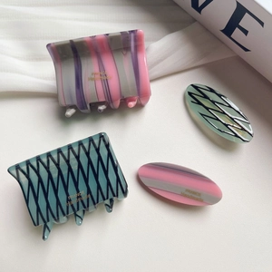 Élégantes Pinces à Cheveux en Acétate Style Français Motif Marbre Rayé Barrettes Géométriques Pinces Bec de Canard Accessoires Cheveux Femme