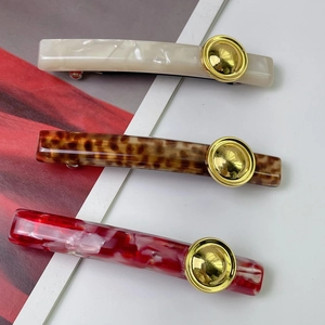 Elegant acetate barrette set with marble, tortoiseshell and floral patterns and metal buckle