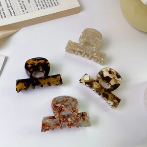 Vintage Geometric Acetate Hair Claw Clips Marble Texture Tortoiseshell Hair Claws Handmade Letter Hair Accessories For Women