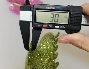 Vue détaillée montrant la mesure d'épaisseur de 3,0 mm de la pince à cheveux verte à paillettes