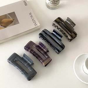 Vierer-Set hochwertige Haarklammern aus Acetat mit Marmortextur für elegante Frisuren