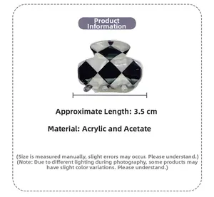 Mini checkered hair claw clip made of acrylic and acetate with 3.5cm length detail