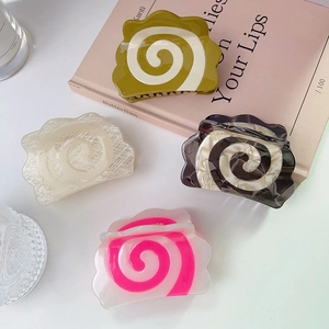 Acetate Spiral Pattern Hair Claw Clip Sweet Fish Cake Shape Wave Edge Shark Clip Fashion Hair Accessories For Women