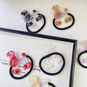 Coleteros de caniche de acetato con diamantes de imitación y gomas de pelo elásticas