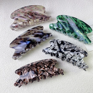 Five-piece set of elegant acetate shark hair claws with marble and tortoiseshell textures