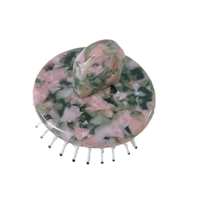 Brosse de massage cuir chevelu en acétate rose avec poignée anneau et picots doux