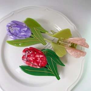 Pinces à cheveux tulipe élégantes avec strass et texture marbrée en trois couleurs