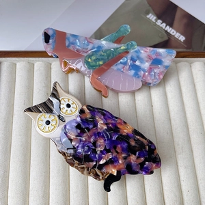 Pinces à cheveux en acétate en forme de hibou et de cigale avec motifs marbrés colorés