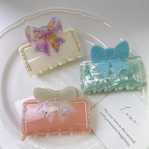 Pince à Cheveux Élégante avec Nœud en Acétate et Strass Pince Requin Couleur Contrastée Accessoire de Mode pour Femme