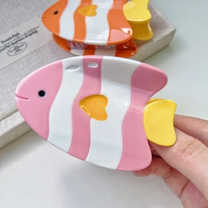 Haarklammer im Tropenfisch-Design in Pink und Orange aus Acetat mit Herz-Detail