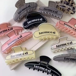Pinza per Capelli a Cuore in Acetato Francese Grande di Alta Classe Fatta a Mano Minimalista per Donna Accessorio Quotidiano