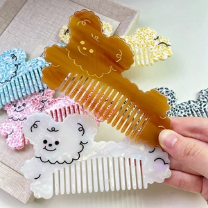 Peigne à cheveux mignon en forme d'ours en acétate avec divers motifs de marbre