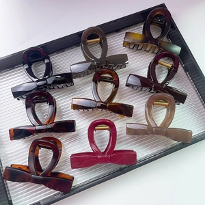 Elegant Bow Hair Claw Clip PC Minimalist Butterfly Hair Clips Large Tortoise Shell Shark Clip For Women Hair Accessories
