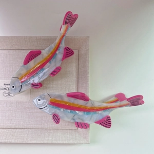 Cartoon ocean fish hair claw clip made of colorful acetate for stylish hair styling