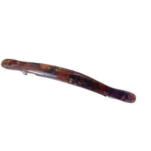 Barrette à cheveux ovale en acétate écaille de tortue avec finition polie pour femme