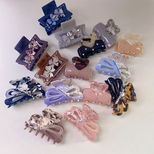 Elegant Acetate Marble Hair Claw Clip With Rhinestone Flower Heart Butterfly Checkerboard Shark Clip For Women Hair Styling