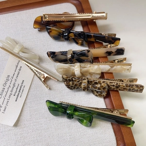 Set di 6 fermagli per capelli vintage in acetato con motivi leopardati e tartarugati