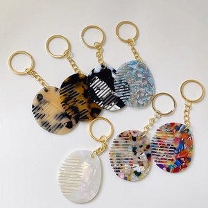 Korean Acetate Mini Comb Keychain Portable Anti-Static Hair Comb Bag Charm Fashion Tortoise Leopard Print Key Ring For Women Jewelry