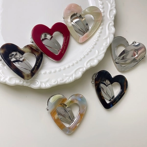 French Style Hollow Heart Acetate Hair Clip Elegant Marbled Tortoiseshell Duckbill Clip Sweet Handmade Hair Accessory For Women