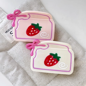 Pinces à cheveux fraise en acétate rose et blanc avec de jolis nœuds décoratifs