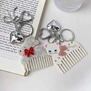Mignon Chat Lapin Peigne en Acétate Porte-clés Pendentif Alliage Coeur Nœud Charme Sac Décoratif Accessoire Femme Bijoux Cadeau