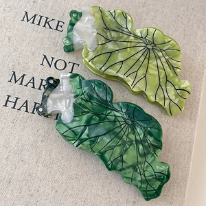 Pince à cheveux élégante en forme de feuille de lotus en acétate avec dégradés verts