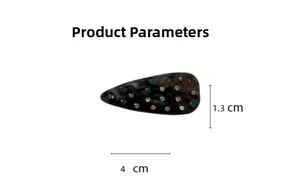 Dettaglio del fermaglio per capelli da 4 cm in acetato marmorizzato con strass