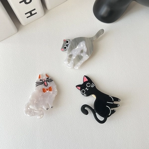 Set di tre fermagli per capelli a forma di gatto in acetato grigio, bianco e nero per donna