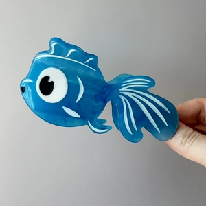 Cute blue fish-shaped acetate hair claw clip with large eyes and wave texture design