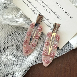 Pink marble acetate hair clips with inlaid floral rhinestones for elegant styling