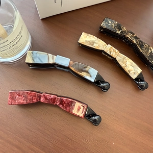 Barrettes à cheveux élégantes en acétate avec nœud et divers motifs marbrés pour femmes