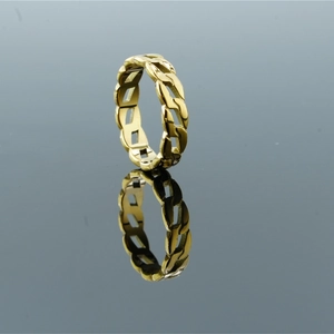 Minimalist golden Cuban link chain ring with a high-polish finish and hollow design