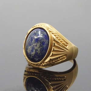Vintage gold plated signet ring with large oval lapis lazuli stone and striped engraving