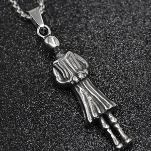 Ciondolo zombie vintage in acciaio inossidabile massiccio con finitura argento opaco