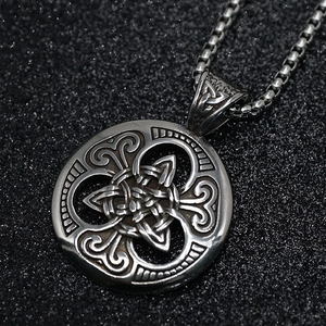 Collar Con Colgante Redondo De Nudo Celta De Acero Inoxidable Vintage Con Cadena Box Para Hombre Viking Triquetra Joyería Hip Hop