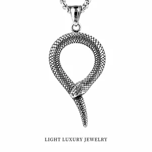 Collier Pendentif Serpent Enroulé en Acier Inoxydable Rétro Hommes Punk Pharaon Égyptien Cobra Bijoux Vieilli