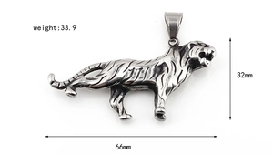 Detailed tiger pendant measurements showing 66mm length and 33.9g weight in punk style