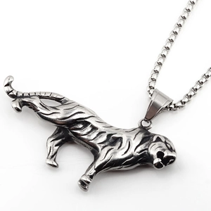 Vintage stainless steel tiger pendant necklace with punk style for men on a silver chain