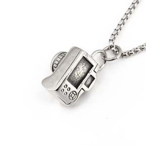 Retro mini camera pendant necklace in antique silver titanium steel for men and women