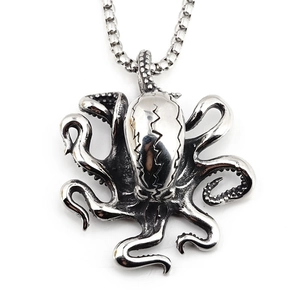 Pendentif pieuvre Cthulhu vintage en argent avec tentacules détaillés et chaîne pour hommes