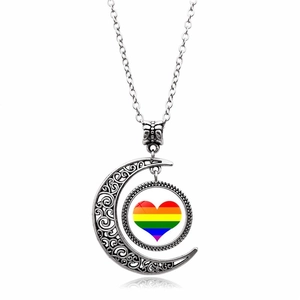 Collana luna vuota argentata con ciondolo a cuore arcobaleno stile bohémien