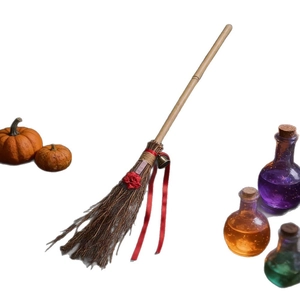 Balai de sorcière d'Halloween avec manche en bois, fleurs de soie et cloches dorées