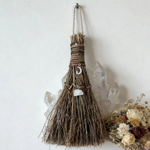 Handmade Miniature Witch Broom With Natural Crystal Metal Charm Vintage Besom Altar Decor Mystical Halloween Hanging Ornament Pagan Ritual Prop