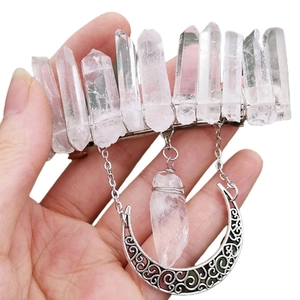 Pince à cheveux lune wicca faite main avec cristaux blancs naturels pour accessoire mariée
