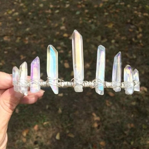Fascia per Capelli a Corona Lunare in Cristallo Aura Fatta a Mano Diadema a Punta in Quarzo Arcobaleno Bohemian per Donna
