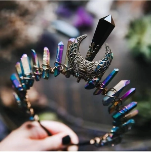 Diadème Serre-tête Gothique en Cristal de Quartz Naturel Fait Main avec Croissant de Lune Style Bohème pour Halloween Fête Femme Bijoux de Cheveux