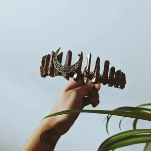 Couronne en cristaux noirs faite main avec croissant de lune pour coiffure bohème