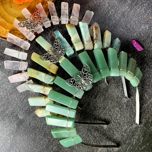 Couronne de cristal bohème luxueuse avec papillon en métal pour mariages et fêtes