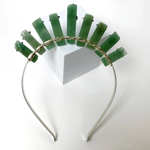 Serre-tête couronne en cristal aventurine verte fait main avec détails de fils argentés